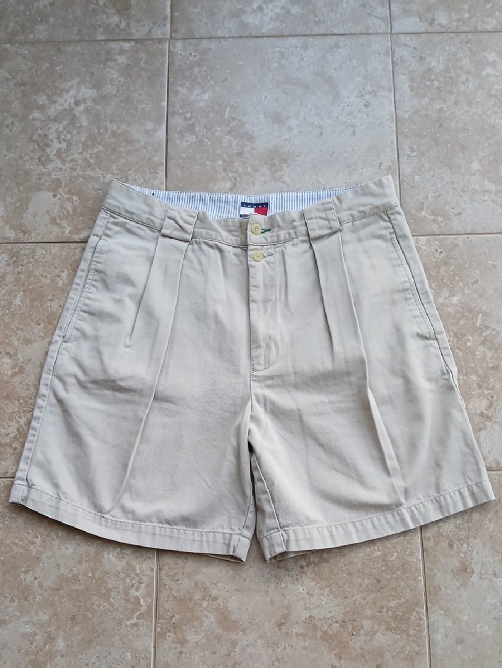 Tommy Hilfiger Beige Pleated Front Men’s Shorts